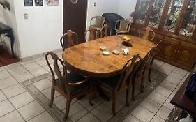 Las Rosas Hostal